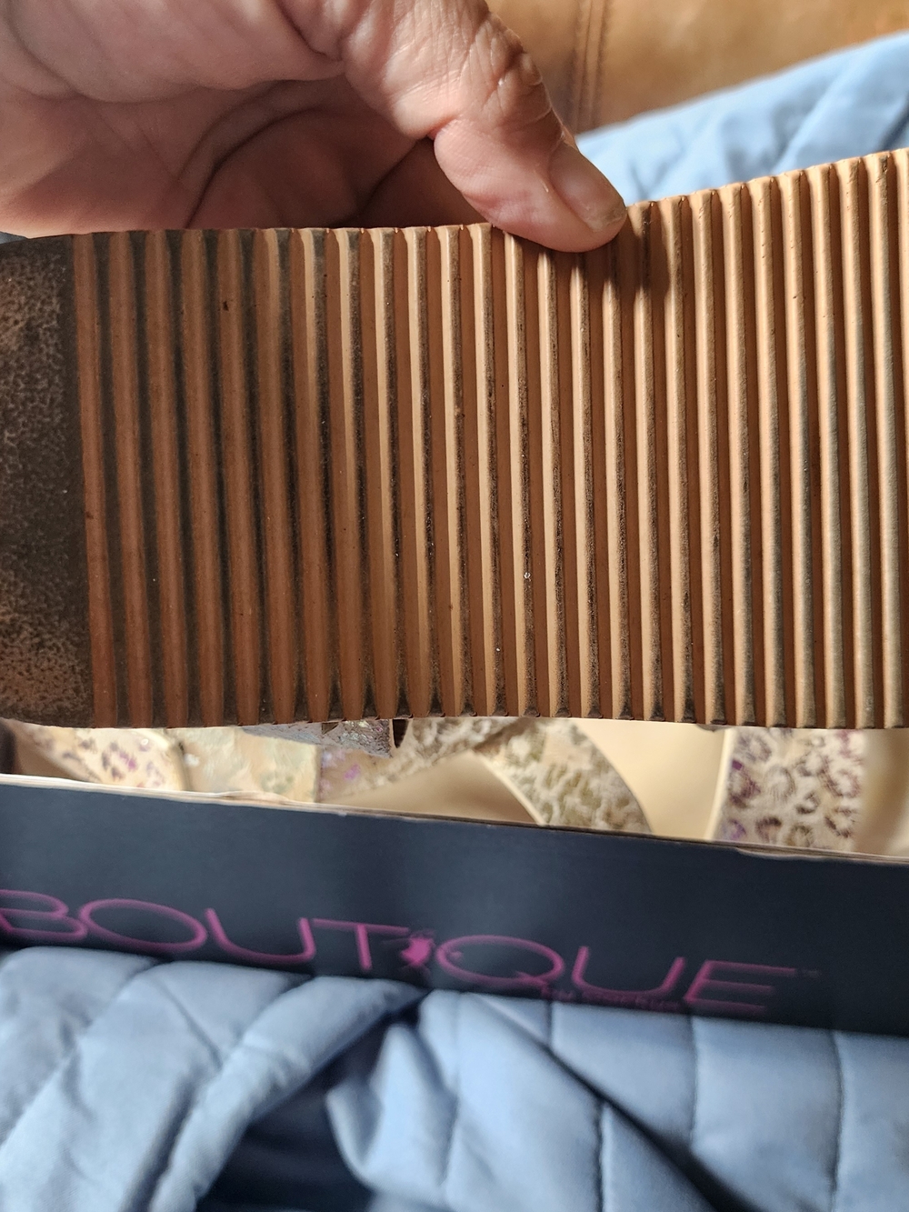 BOUTIQUE by Corkys Beige Leopard Sandal Box - Picture 3 of 4